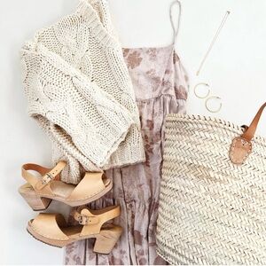 Carly Jean Los Angeles Chunky Knit Sweater ✨